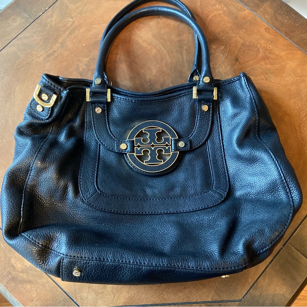Tory Burch Amanda Hobo Bag